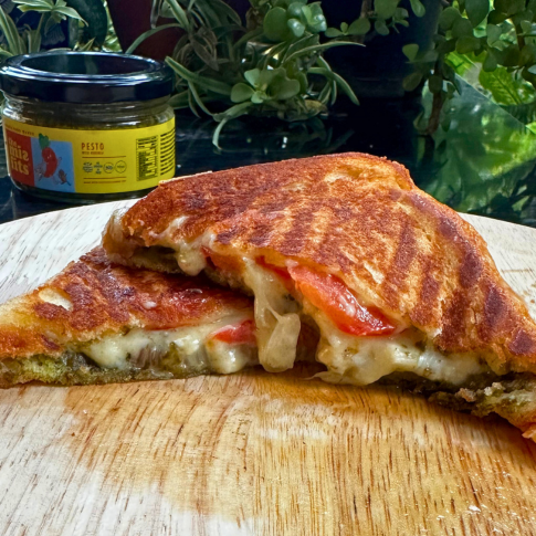 Pesto Veg Grilled Sandwich